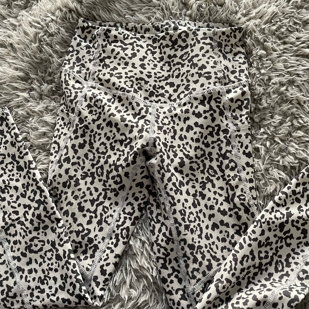 Leopard leggings